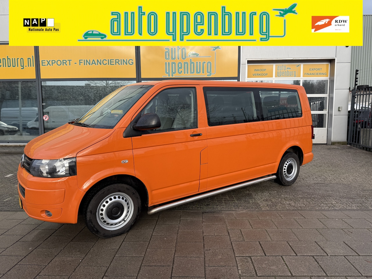 Volkswagen Transporter Caravelle - 2.0 TDI L2H1 Comfortline * 148.845 Km * 9 Persoons * Airco * NIEUWSTAAT * - AutoWereld.nl