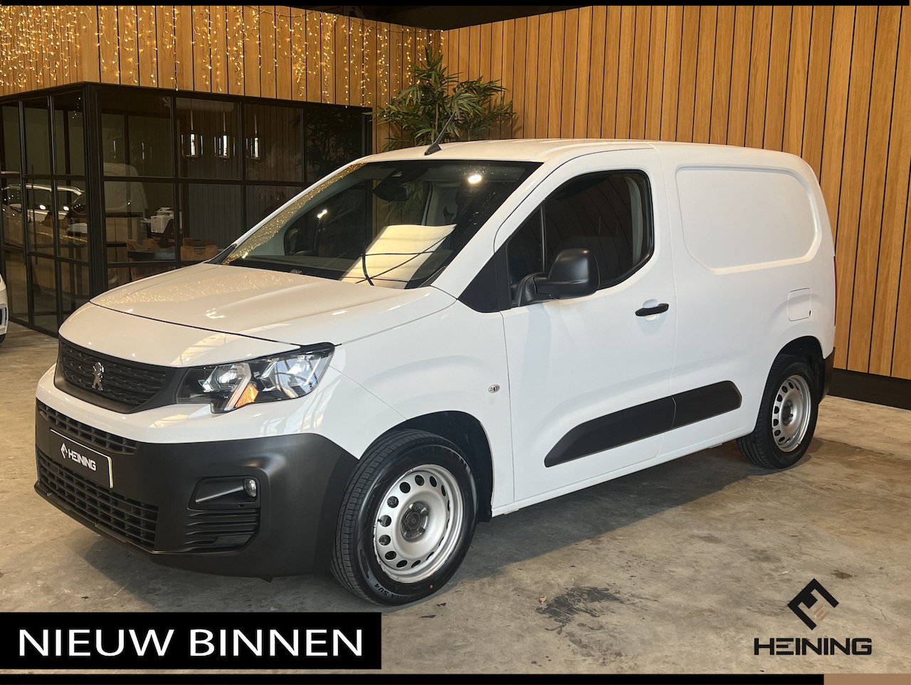 Peugeot Partner - 1.5 BlueHDI Premium 130 PK Automaat Apple Carplay, Navi - AutoWereld.nl