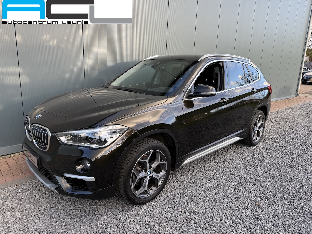 BMW X1 - S-Drive18i Automaat High Executive Edition - AutoWereld.nl