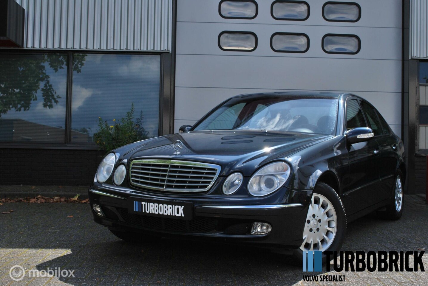 Mercedes-Benz E-klasse - 240 Elegance Automaat | Climate | Cruise | YOUNGTIMER - AutoWereld.nl