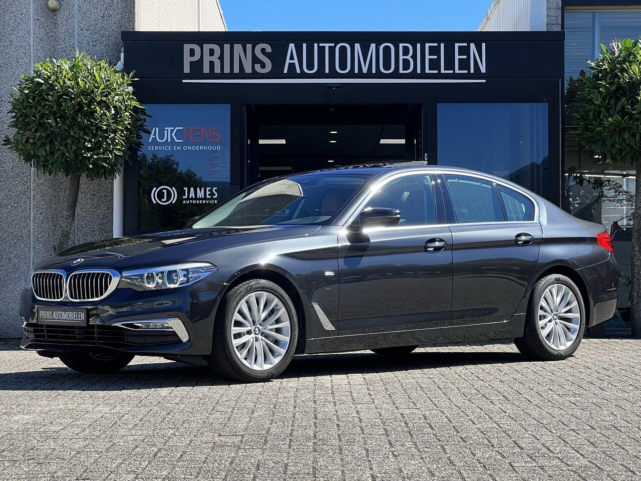 BMW 5-serie - 540i Luxury|Glasdak|Keyless|1e Eig|Dealerondh - AutoWereld.nl