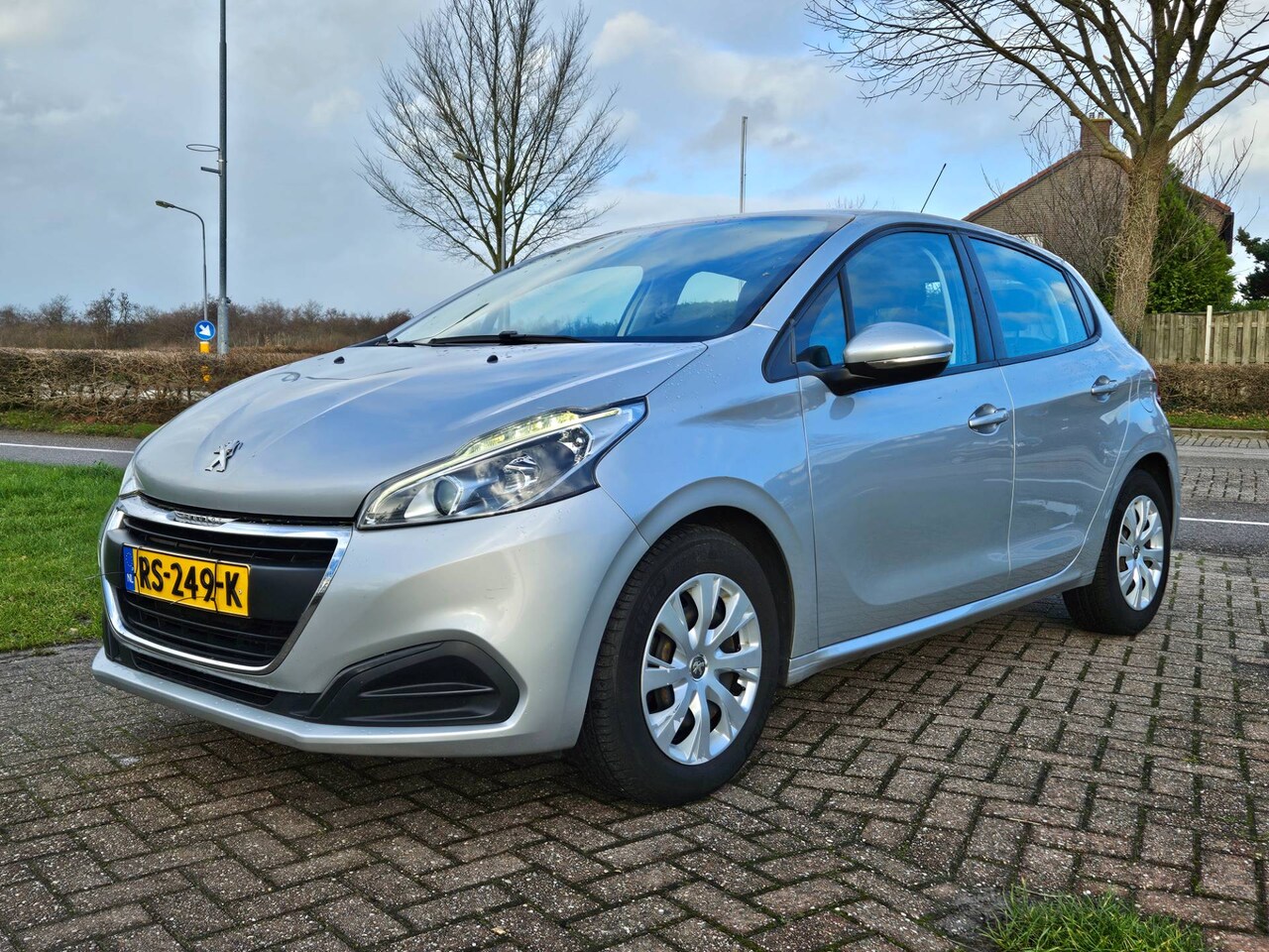 Peugeot 208 - 1.2 Puretech 82pk 5D Blue Lease - AutoWereld.nl