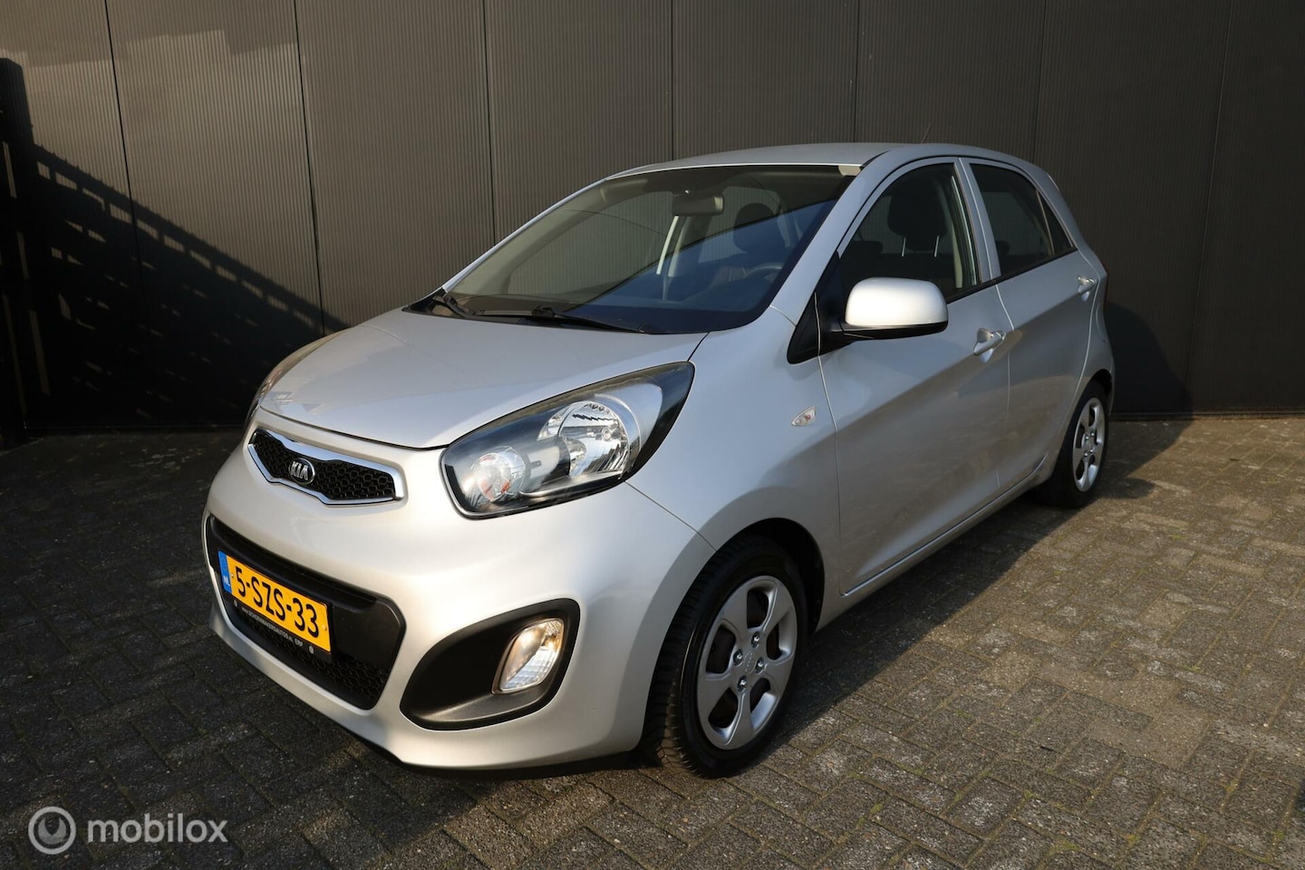 Kia Picanto - 1.0 CVVT ComfortLine 1.0 CVVT ComfortLine - AutoWereld.nl