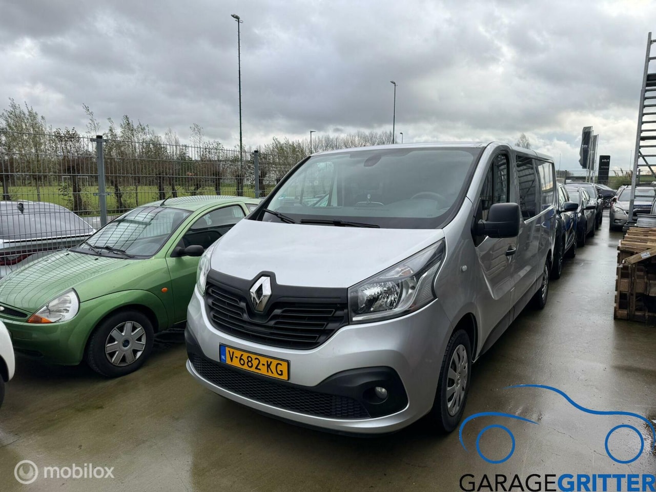 Renault Trafic - bestel 1.6 dCi T29 L2H1 Comfort Energy Dubbele Cabine - AutoWereld.nl