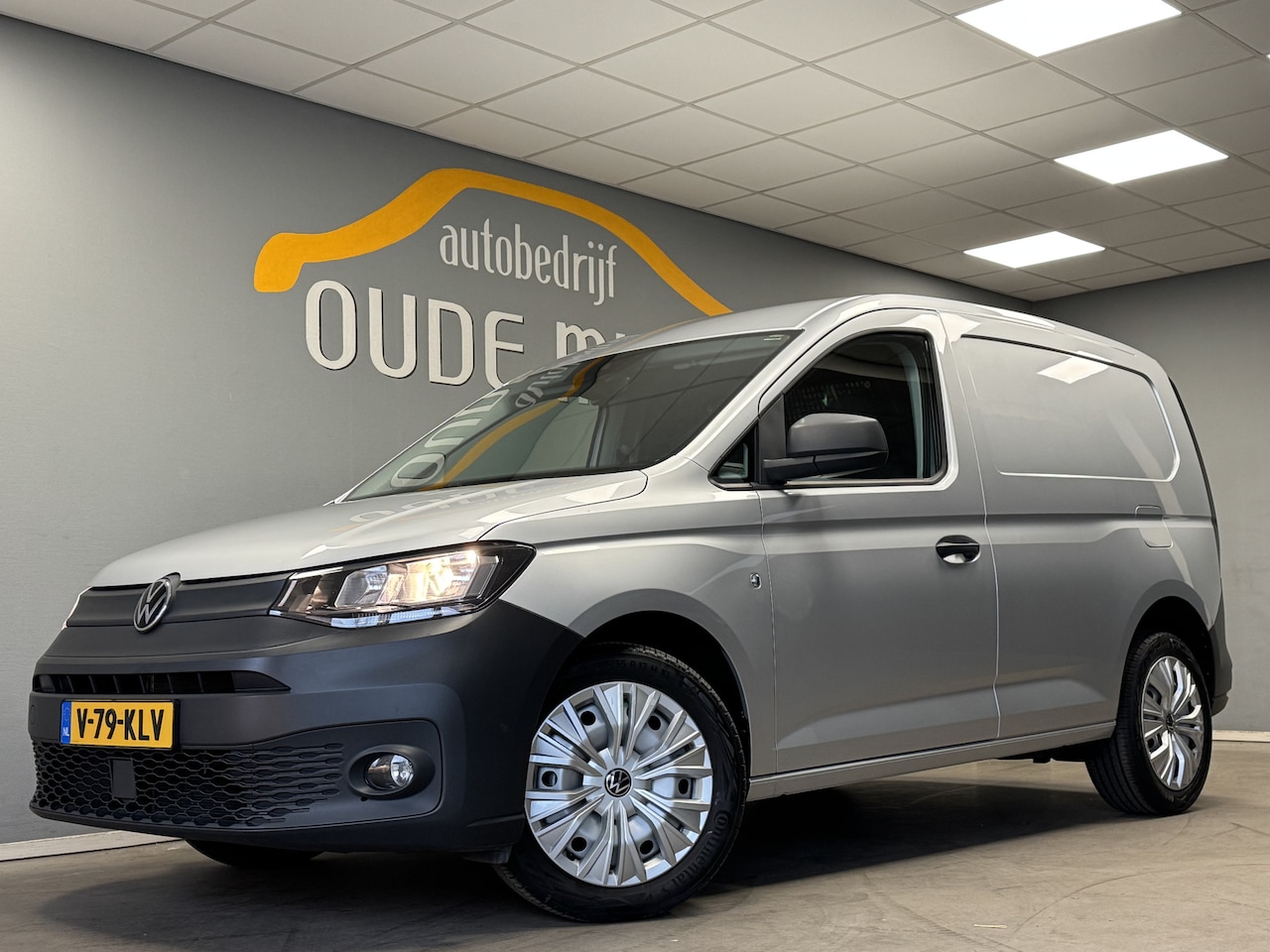 Volkswagen Caddy Cargo - 2.0 TDI Stoelverwarming/Bluetooth/Parkeersensoren - AutoWereld.nl