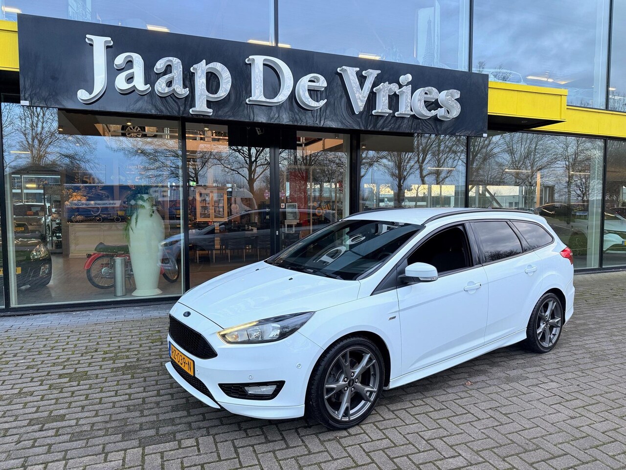 Ford Focus Wagon - 1.5 ST-Line 1.5 ST-Line - AutoWereld.nl