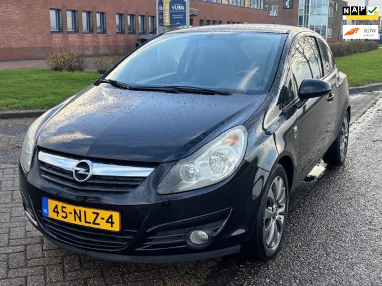 Opel Corsa Electric - 1.4-16V '111' Edition 3-Drs Airco Electric pakket Radio-CD/MP3 ESP ABS LMV 16" Cruisecontr - AutoWereld.nl