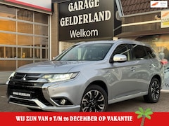 Mitsubishi Outlander - PHEV Pure | Pano | Trekhaak | Xenon | Volleder | Full-Led | Camera | Cruise | Climate | Fu