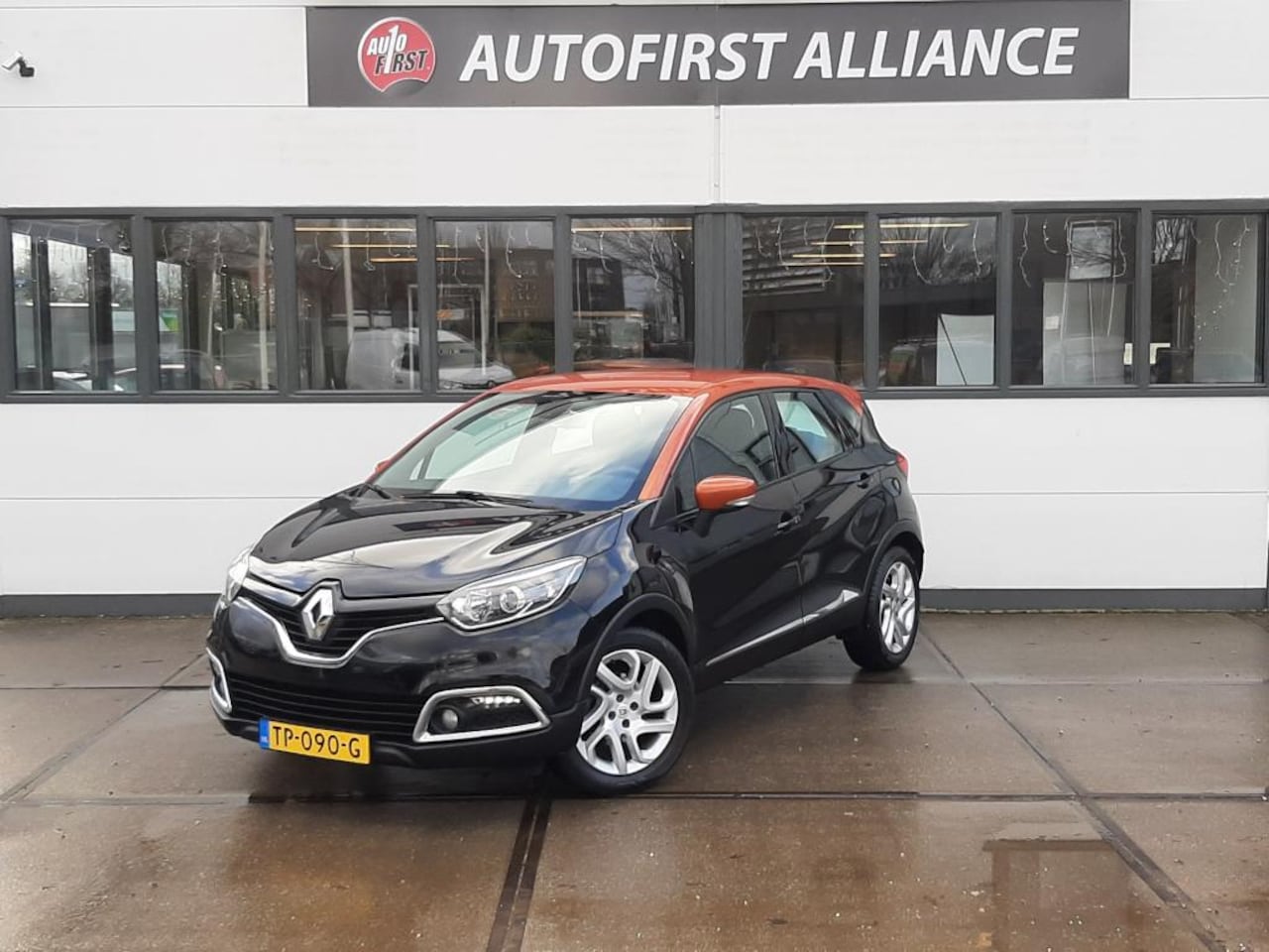 Renault Captur - 1.2 TCe Dynamique automaat, geregelde airclink en navigatie en trekhaak - AutoWereld.nl