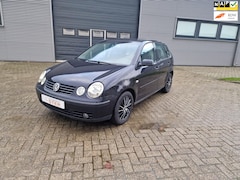 Volkswagen Polo - 1.4-16V Comfortline