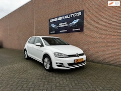 Volkswagen Golf - 1.2 TSI CUP Edition Cruise control Airco PDC Stoelverwarming