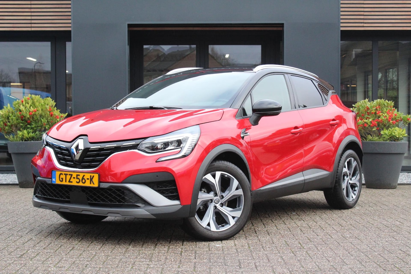 Renault Captur - TCe MHEV 160 EDC R.S-Line Ecc-Navi-Cruise-Pdc - AutoWereld.nl