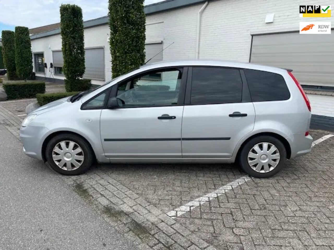 Ford Focus C-Max - 1.6-16V Futura Airco /135.000KM! - AutoWereld.nl