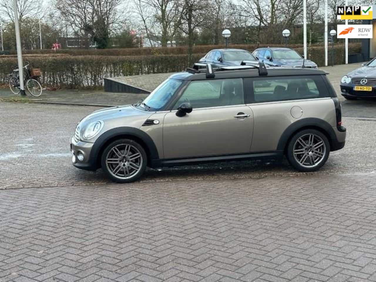 MINI Clubman - 1.6 Cooper Business Line Mini 1.6 Cooper Business Line,bj.2011,kleur:grijs,1e eigenaar,dealer onderhouden,APK 10/20 - AutoWereld.nl