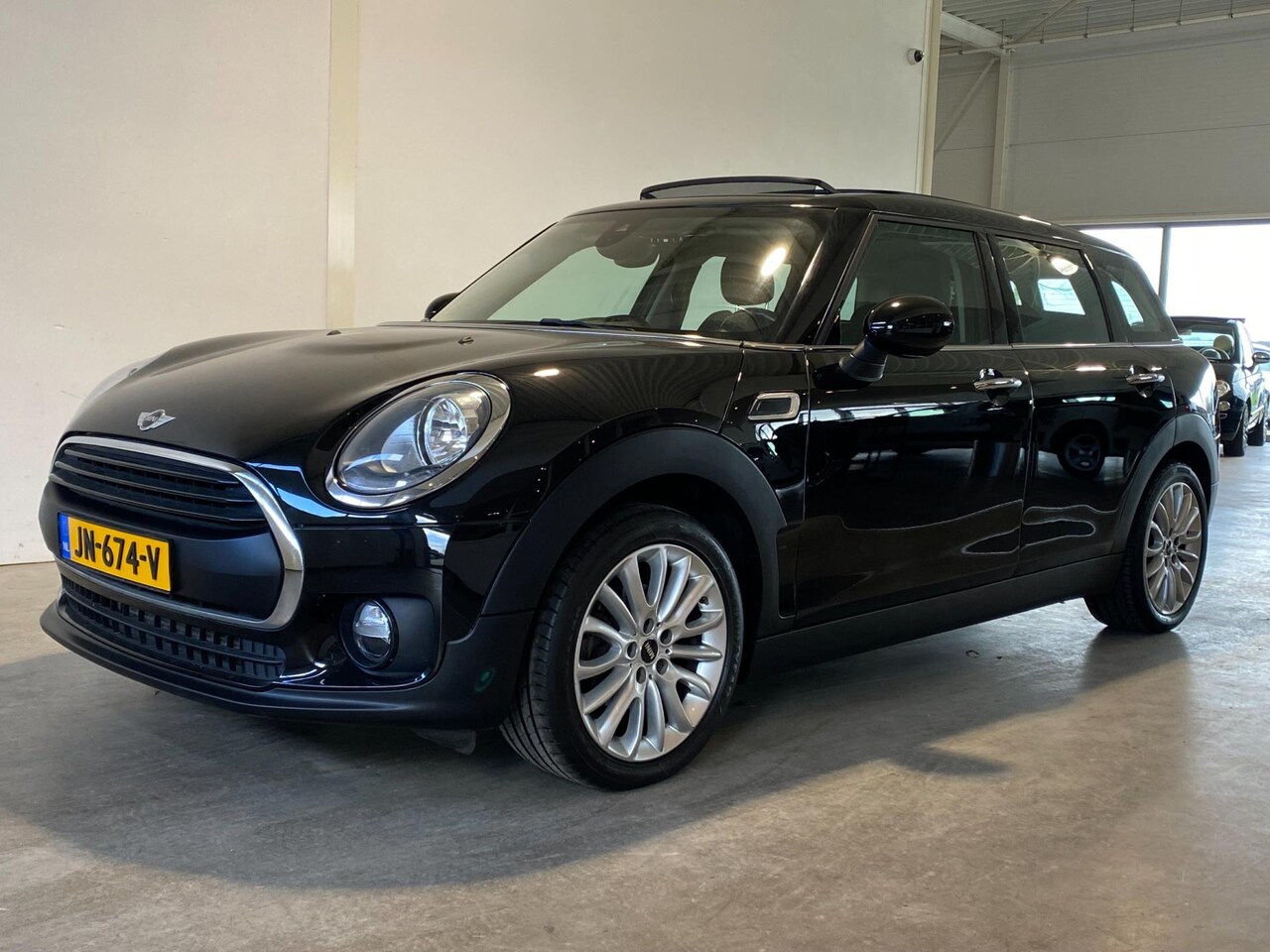 MINI Clubman - 1.5 Automaat Pano.dak 1e eig. NL-auto - AutoWereld.nl