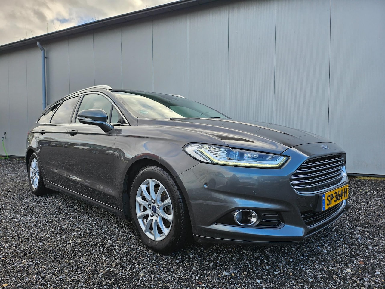 Ford Mondeo Wagon - 1.5 TDCi Titanium KEYLESS NAVI CAMERA - AutoWereld.nl