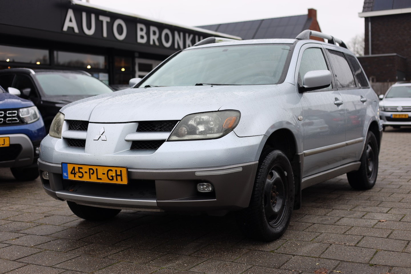 Mitsubishi Outlander Sport - 2.0 | 4WD | AIRCO | TREKHAAK | APK - AutoWereld.nl