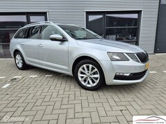 Skoda Octavia Combi - 1.4 APPLE CARPLAY DEALERONDERHOUDEN BTW