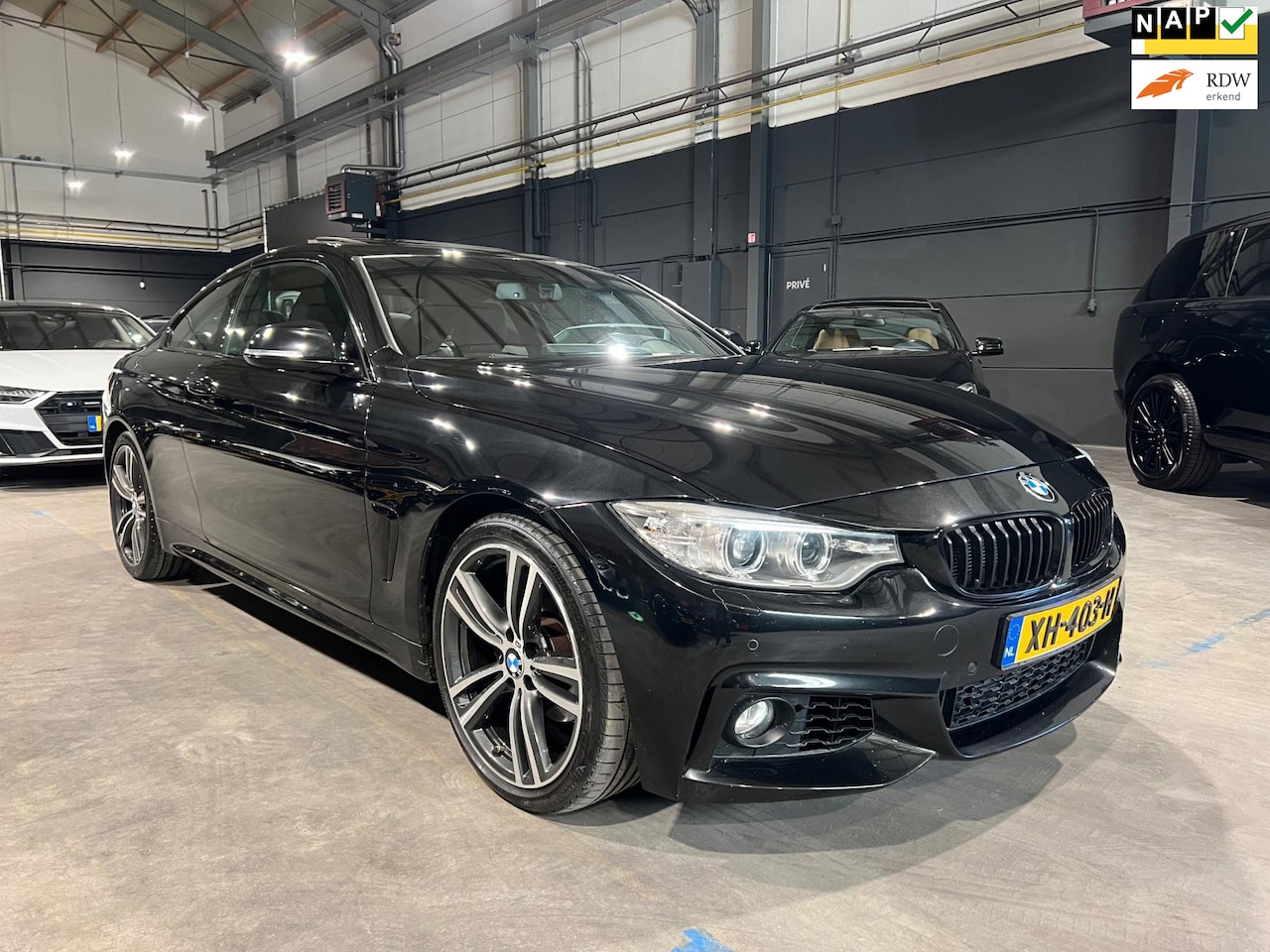 BMW 4-serie Coupé - 420d - M-pakket - Automaat - Leder - Navigatie - Schuifdak - AutoWereld.nl