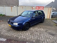 Volkswagen Golf - 1.4-16V Trendline *APK*NAP