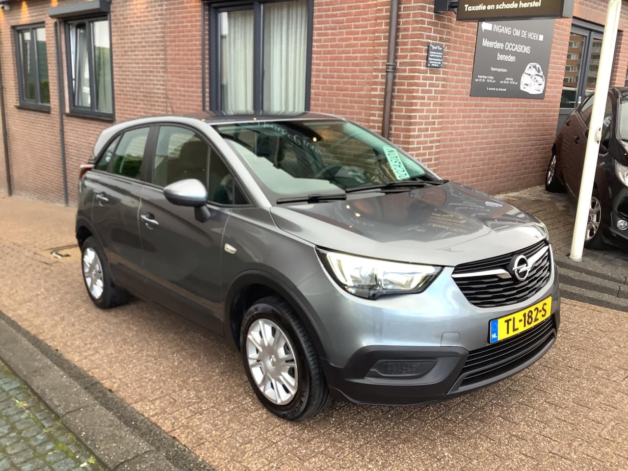 Opel Crossland X - 1.2 Turbo Online Edition 1.2 Turbo Online Edition - AutoWereld.nl