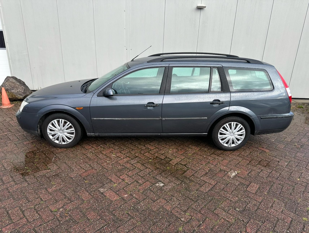 Ford Mondeo Wagon - 1.8-16V Cool Edition 1.8-16V Cool Edition - AutoWereld.nl