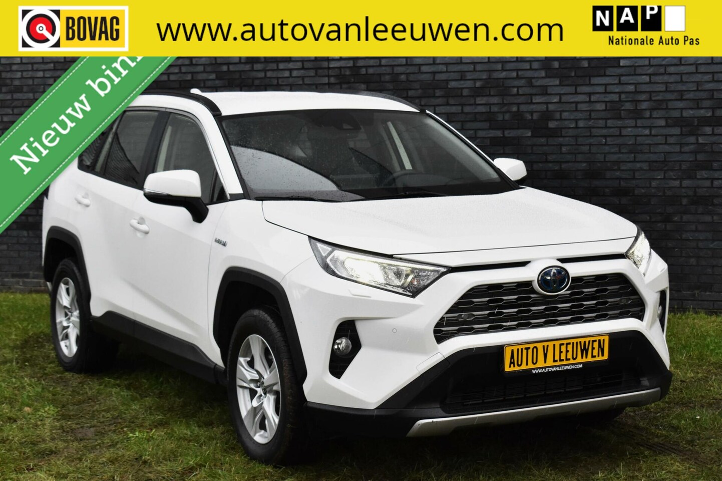 Toyota RAV4 - 2.5 Hybrid AWD 1650kg TREKHAAKGEWICHT/CAMERA/ETC.! - AutoWereld.nl