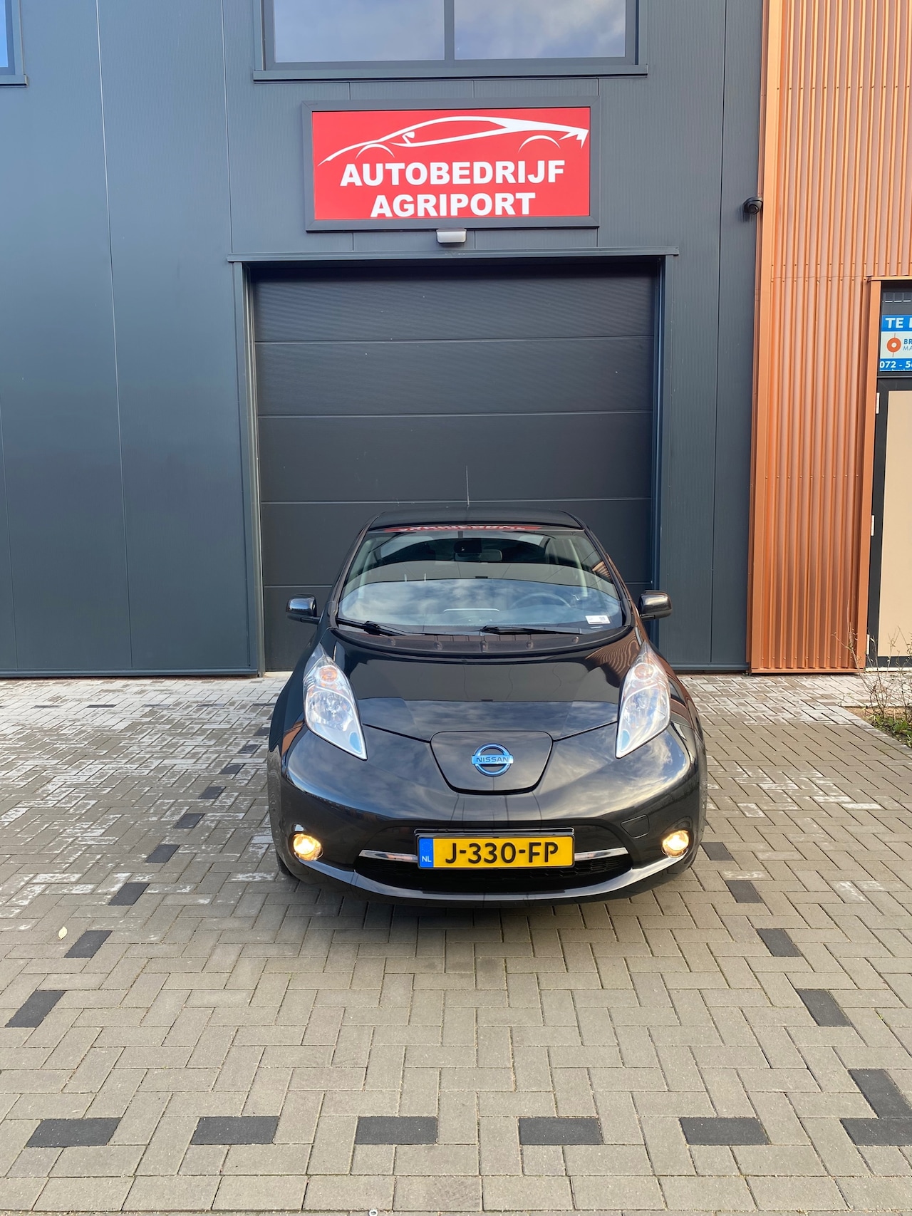 Nissan LEAF - Tekna Limited Edition 24 kWh - AutoWereld.nl