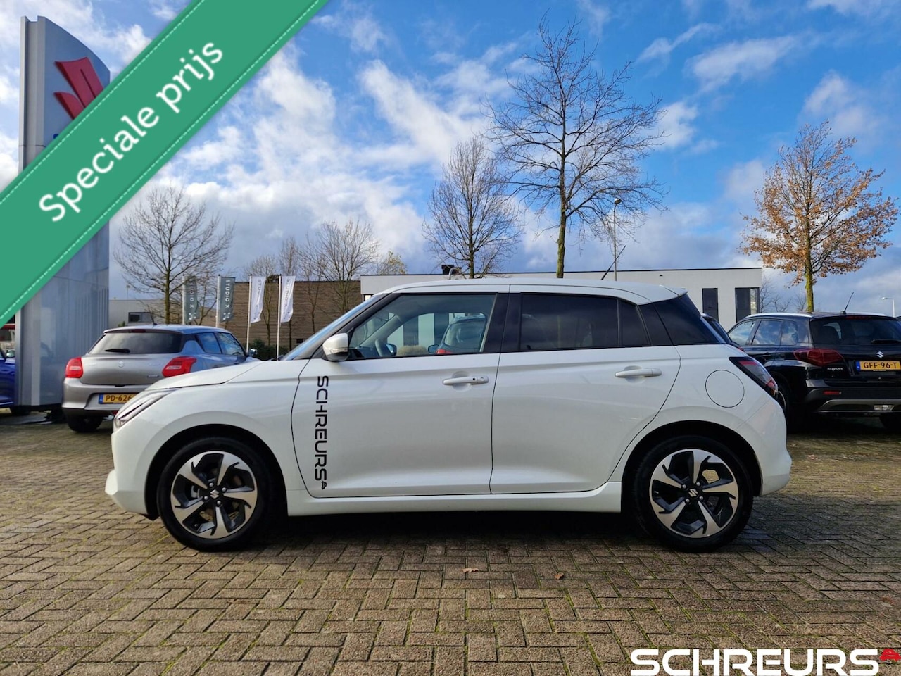 Suzuki Swift - 1.2 Style Smart Hybrid | LET OP Nieuwe model 2024 net uit | Al leverbaar vanaf €21.695,-!! - AutoWereld.nl