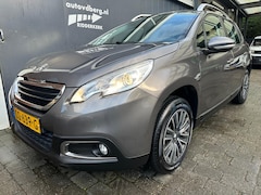 Peugeot 2008 - 1.2 PureTech Style Navigatie | PDC | Cruise |