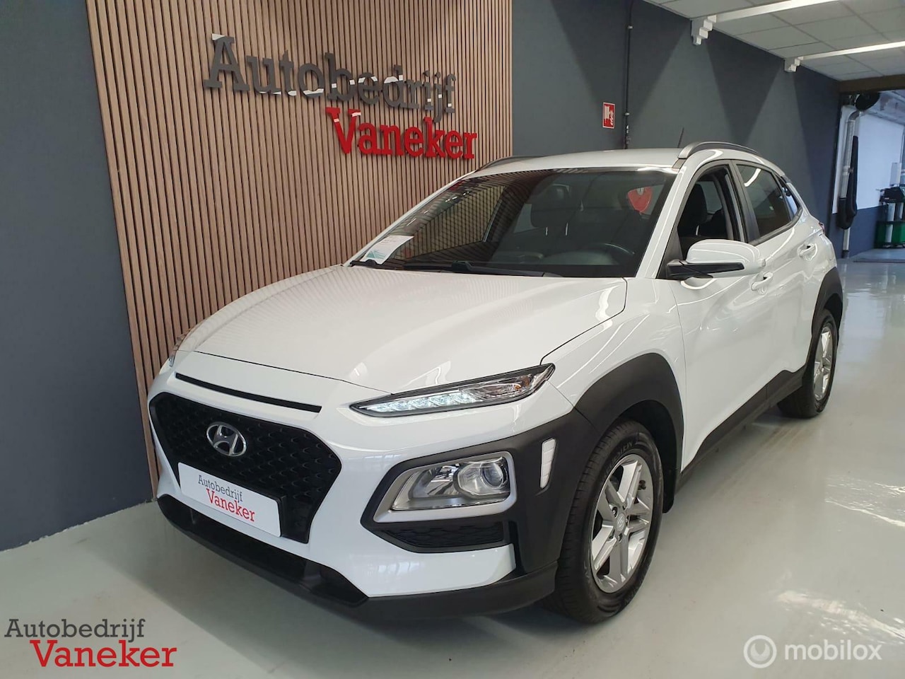 Hyundai Kona - 1.0T Essence|Carplay|Camera|Trekhaak|NAP - AutoWereld.nl