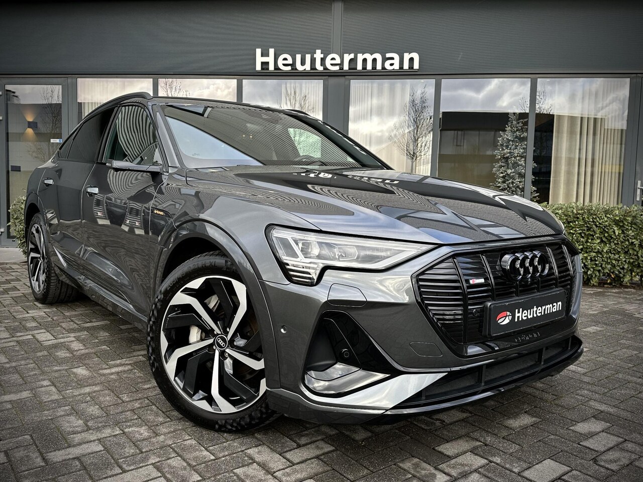 Audi e-tron Sportback - 50 Quattro S Edition/ Cameraspiegels/ Nachtzicht/ Black Ed. - AutoWereld.nl