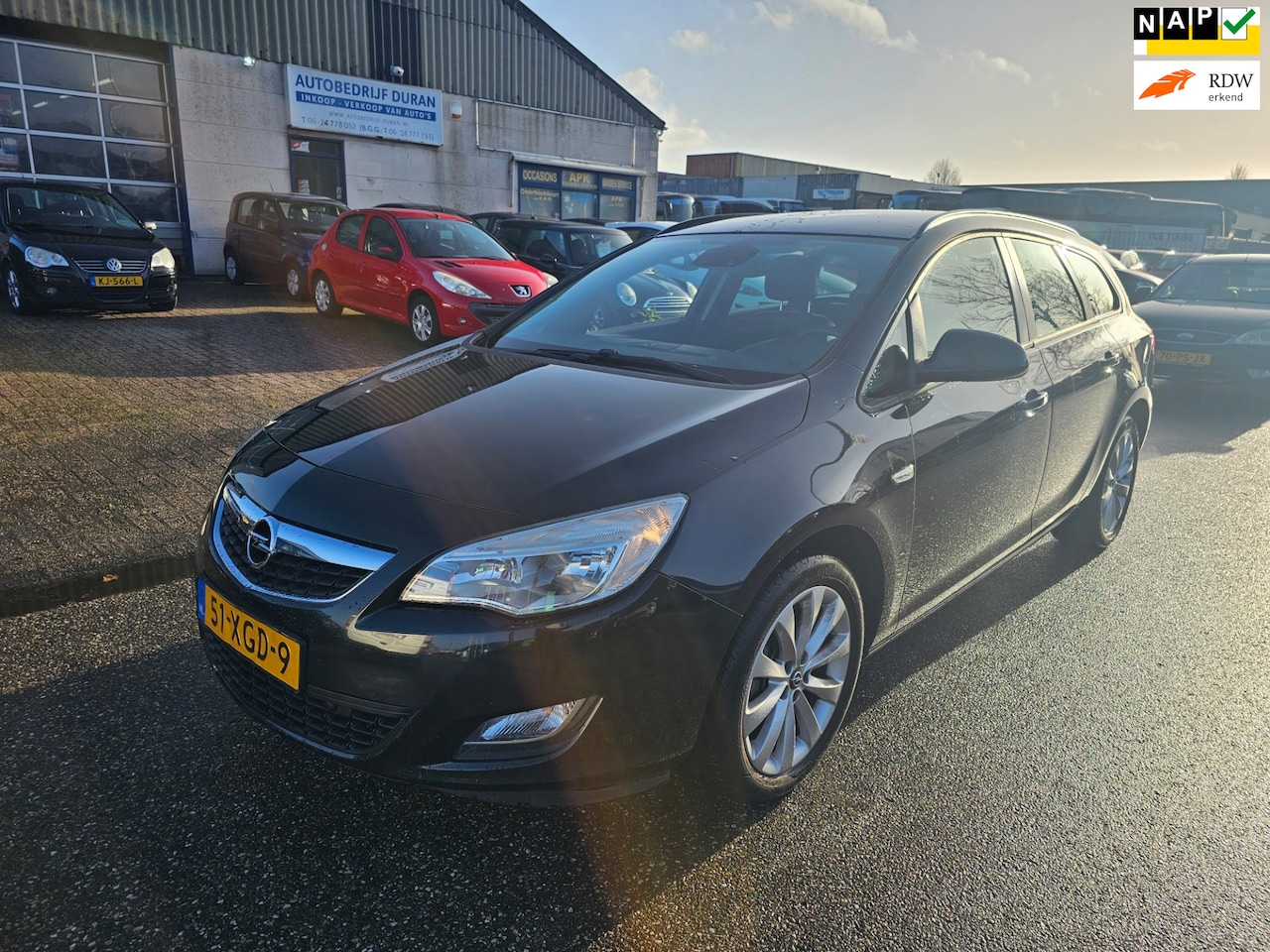 Opel Astra Sports Tourer - 1.4 Turbo Cosmo NAV.+ Clima Bj:2012 NAP! - AutoWereld.nl