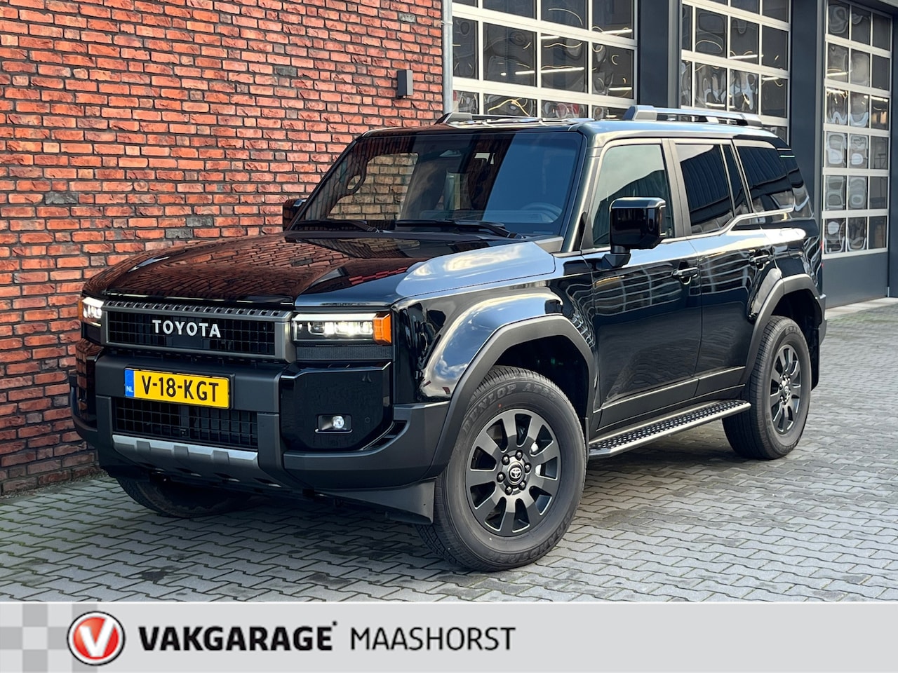 Toyota Land Cruiser - 2.8 D-4D Blind Van Navigator Nieuwe Model VOORRAAD 360°Camera/Adapt.Cruise/PDC/LED/DAB/Cli - AutoWereld.nl