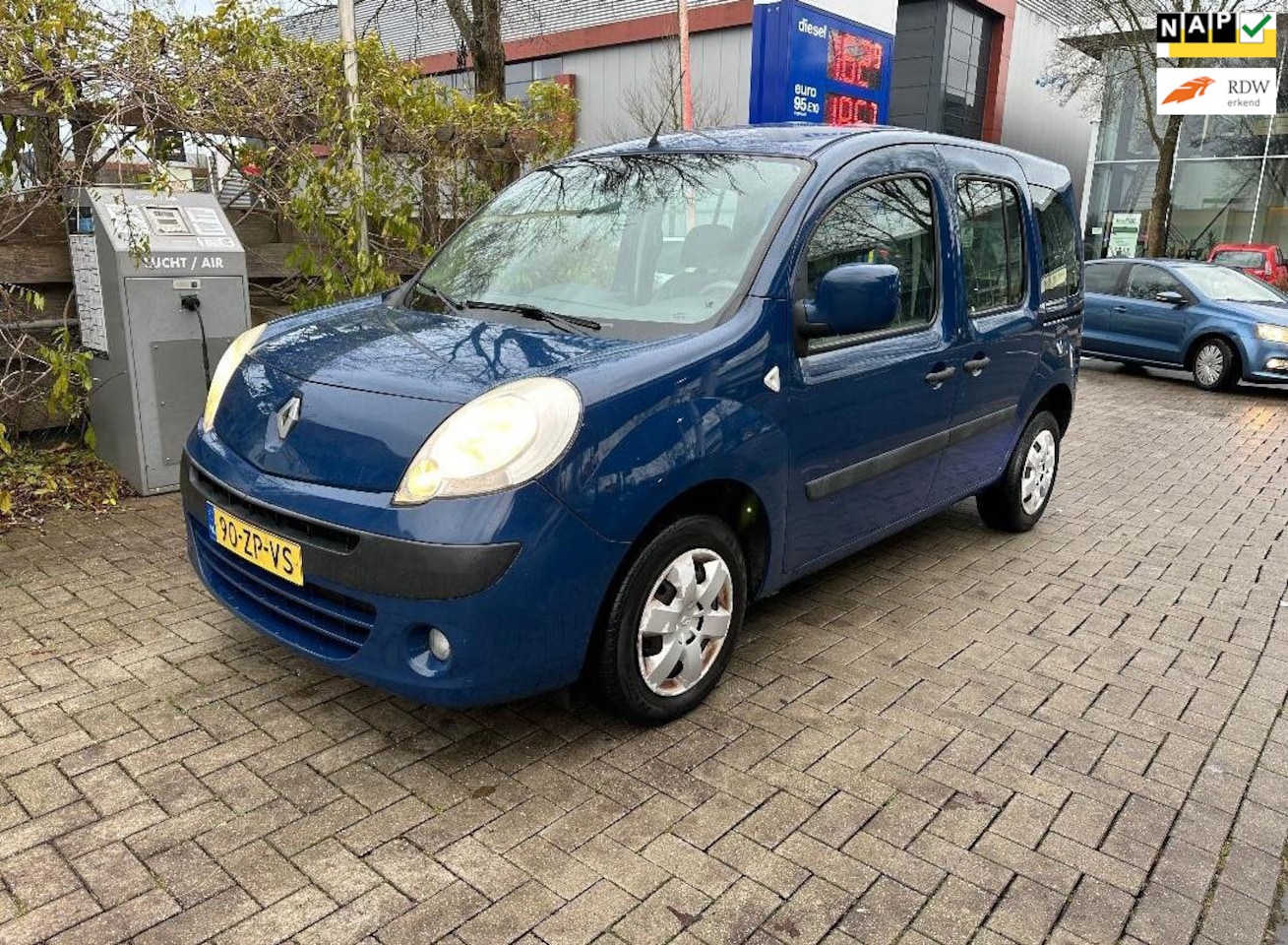 Renault Kangoo Family - 1.6-16V Privilège Airco Cruise Control 5p trekhaak - AutoWereld.nl