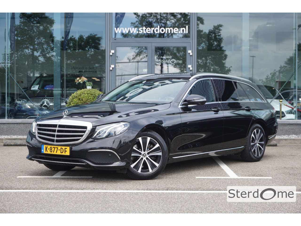 Mercedes-Benz E-klasse Estate - 200 Premium Luxury l Panorama dak l Massage l Camera l Memorypakket l Stoelverwarming l Sf - AutoWereld.nl