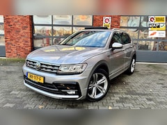 Volkswagen Tiguan - 1.4 TSI 150PK DSG R-line |Schuif kanteldak|LED|Alcantara|NL Auto