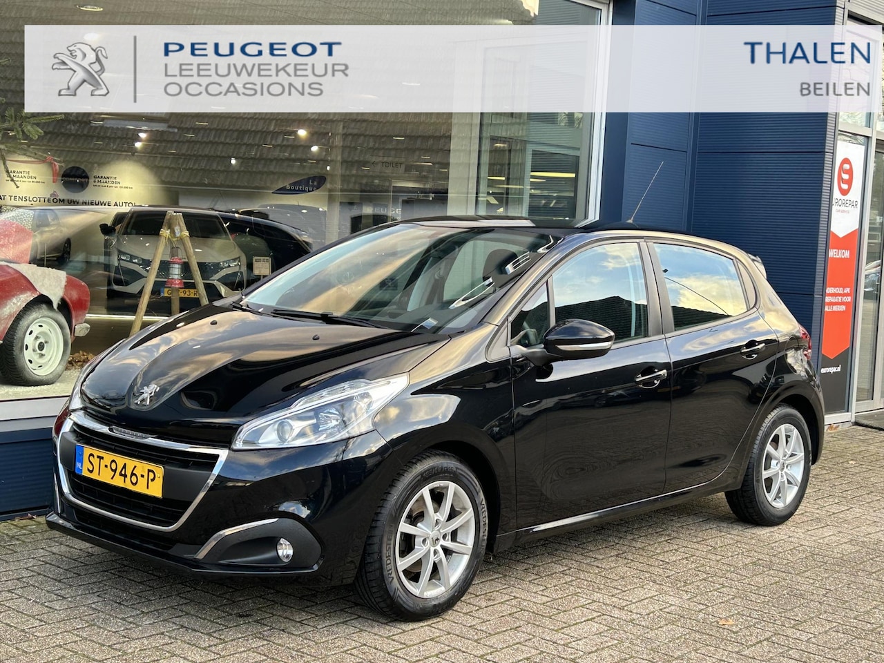 Peugeot 208 - 1.2 82PK Blue Lion | Lichtmetaal | Navigatie | Airco | 5 Deurs | Bluetooth | Touchscreen | - AutoWereld.nl