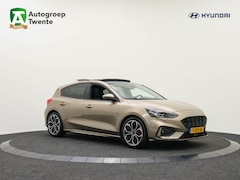 Ford Focus - 1.5 182pk ST-Line Panoramadak | 18" | Winter Pack