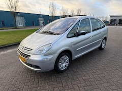 Citroën Xsara Picasso - 2.0i-16V Automaat