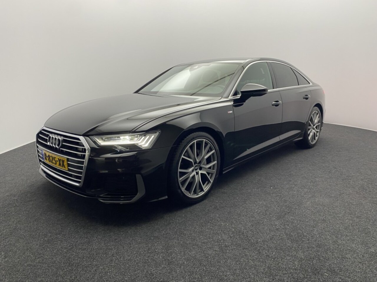 Audi A6 Limousine - 40 TFSI S edition - AutoWereld.nl