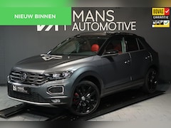 Volkswagen T-Roc - 1.5 TSI R-Line / PANODAK / ACC / DODEHOEK / LEDER / CAMERA / 19''