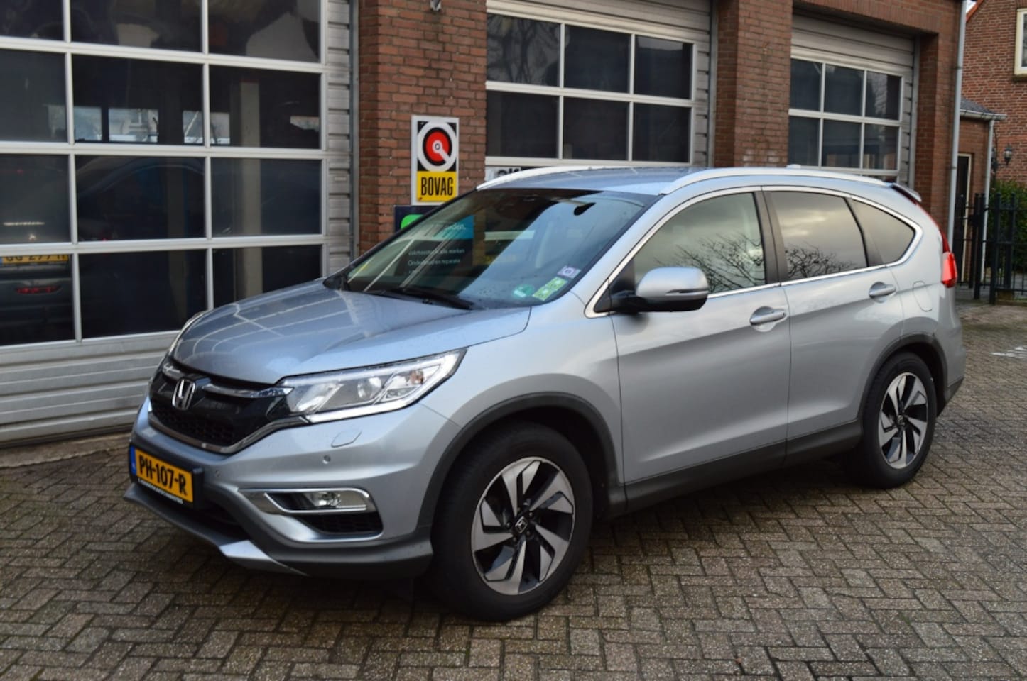 Honda CR-V - Camera, Trekhaak, Cruise cont 1.6D Elegance - AutoWereld.nl