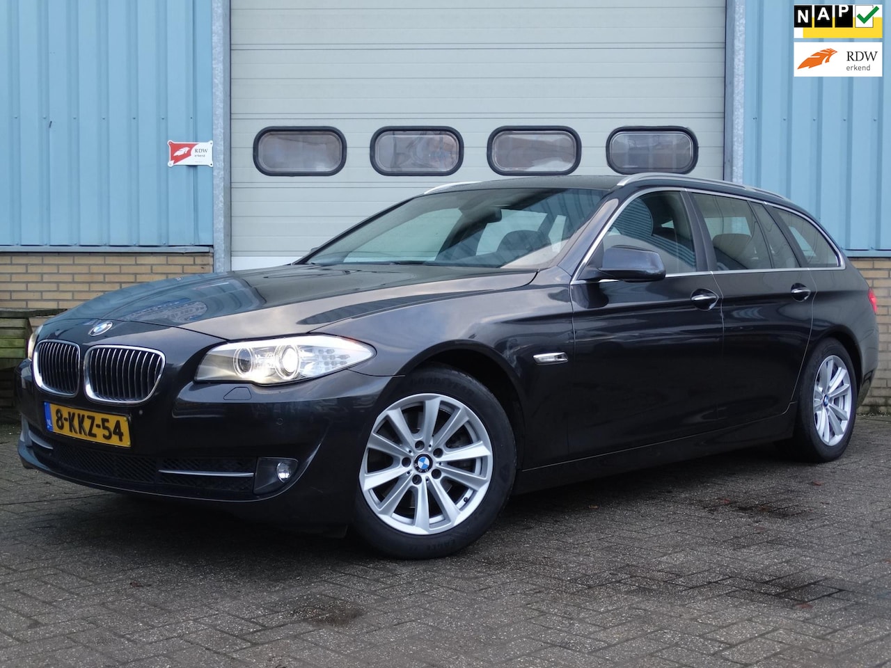 BMW 5-serie Touring - 520i High Executive + comfort stoelen - AutoWereld.nl