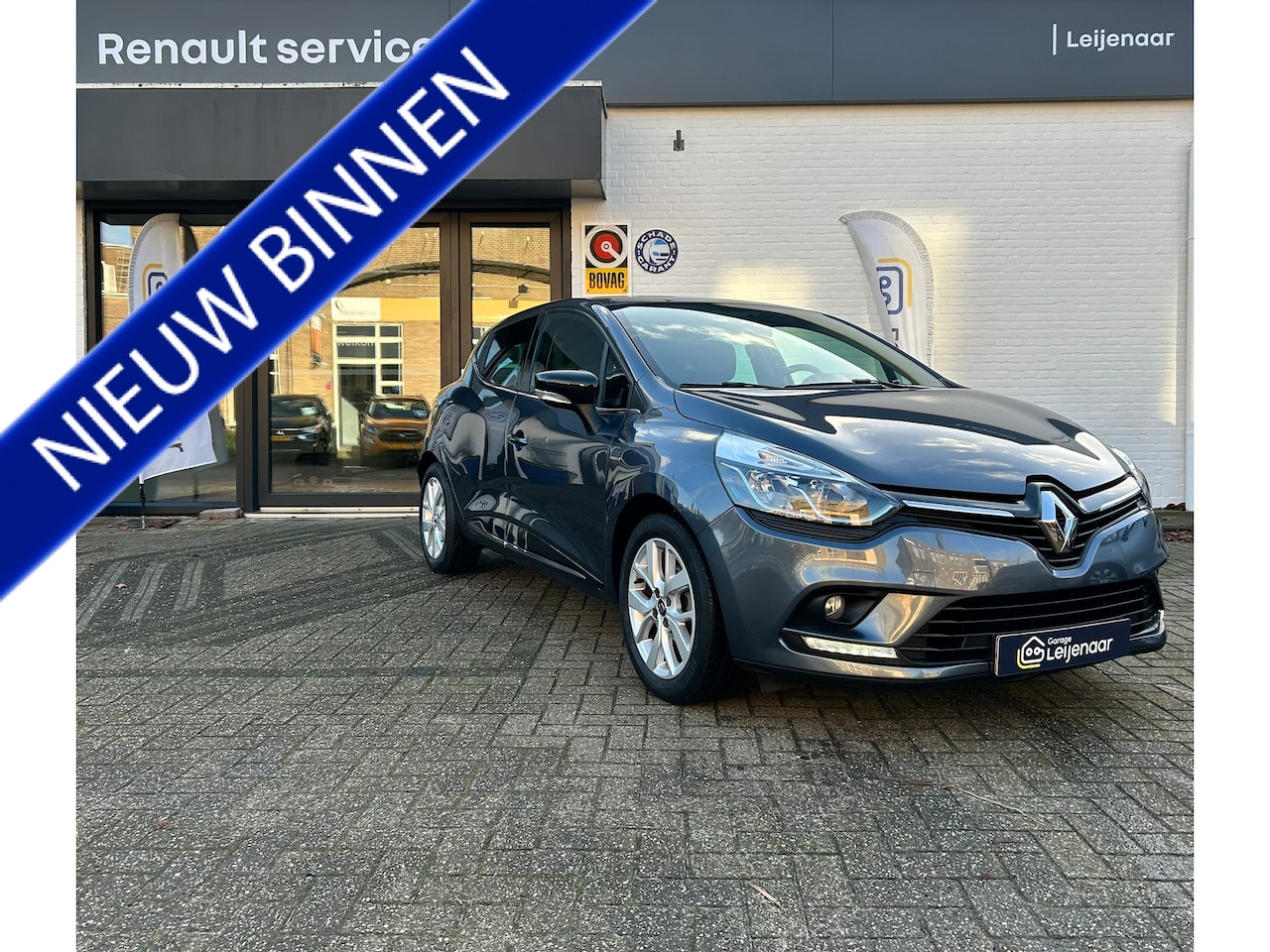 Renault Clio - 0.9 TCe Limited | Cruise control | Navigatie | Parkeersensoren | Trekhaak | Airco - AutoWereld.nl