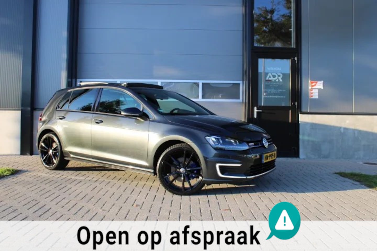 Volkswagen Golf - 1.4 TSI GTE /PANO/LEER/19"/CAMERA/PDC V+A VOLL - AutoWereld.nl