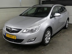 Opel Astra Sports Tourer - 1.4 Cosmo - Navigatie - Trekhaak