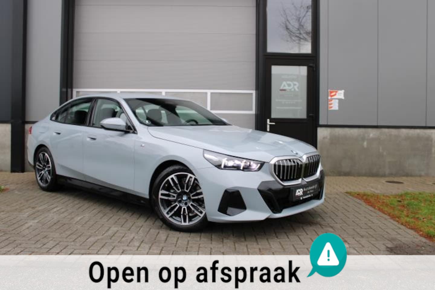 BMW 5-serie - 520D AUTOMAAT/FULL LED / VIRTUEL/ BROOKLYN GRAU/ M SPORT PRO/BOM VOLL - AutoWereld.nl