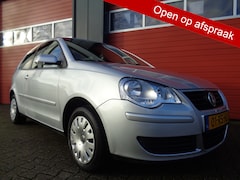 Volkswagen Polo - 1.4-16V Optive, Airco, Trekhaak, 52000 KM NAP