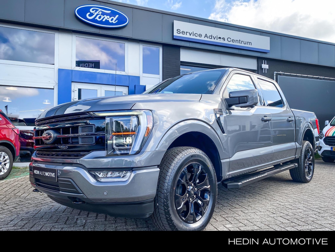 Ford F150 - F-150 LARIAT 5.0 V8 SuperCrew 4x4 FX4 Black Edition | LPG mogelijk | - AutoWereld.nl